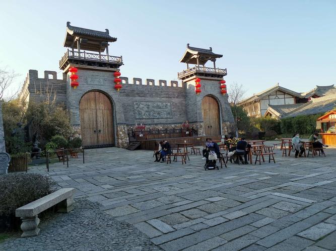 去东方盐湖城车停哪里比较好?东方盐湖城停车场收费-图3 去东方盐湖城车停哪里比较好?东方盐湖城停车场收费-图3