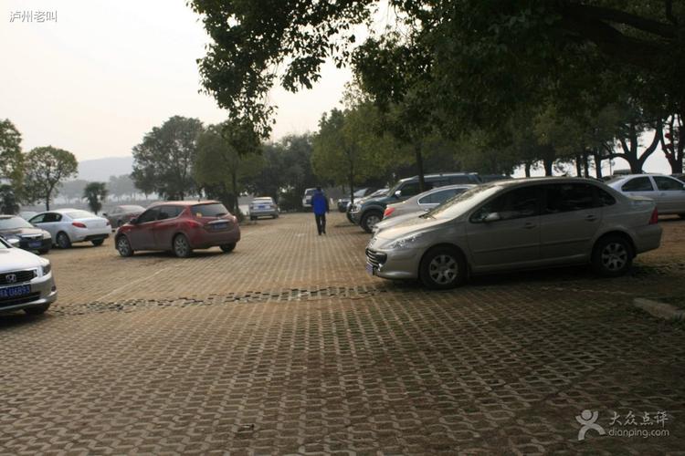 西湖游玩车停哪里最好？雷峰塔停车场收费标准
