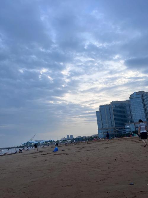 五四广场旁边有浴场吗?石老人海水浴场收费-图2 五四广场旁边有浴场吗?石老人海水浴场收费-图2