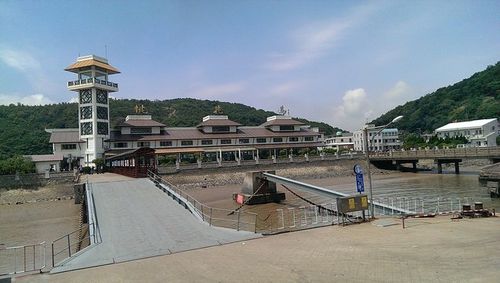 去舟山桃花岛车停到哪合适？沈家门的墩头码头收费
