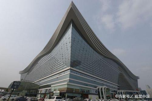 环球中心写字楼为什么卖价那么低？环球中心网络收费-图2
