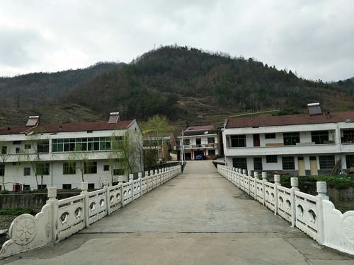 安康市汉阴县旅游景点?龙岗安康学校收费-图2 安康市汉阴县旅游景点?龙岗安康学校收费-图2