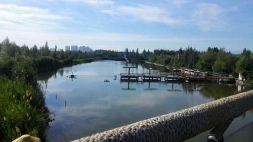 伊宁有什么好玩的地方？伊宁城市海景乱收费么