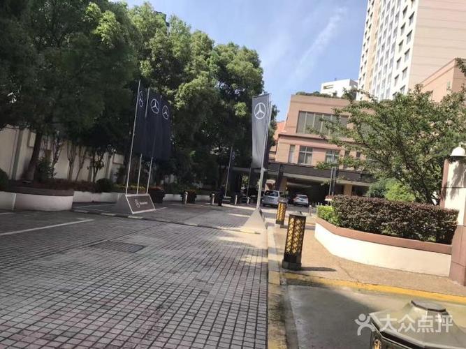 请问青岛香格里拉大酒店提供停车场不?云南香格里拉乱收费-图2 请问青岛香格里拉大酒店提供停车场不?云南香格里拉乱收费-图2