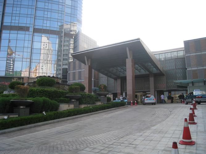 请问青岛香格里拉大酒店提供停车场不?云南香格里拉乱收费-图3 请问青岛香格里拉大酒店提供停车场不?云南香格里拉乱收费-图3
