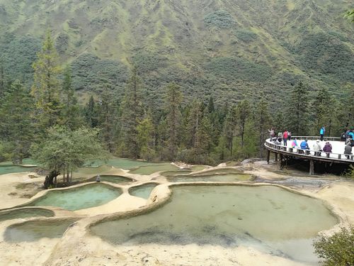黄龙景区几号停车场离景区近?黄龙风景区停车场收费-图1 黄龙景区几号停车场离景区近?黄龙风景区停车场收费-图1