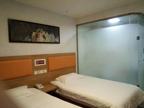 住酒店超过12点会怎么样?酒店过了24点怎么收费吗-图1 住酒店超过12点会怎么样?酒店过了24点怎么收费吗-图1
