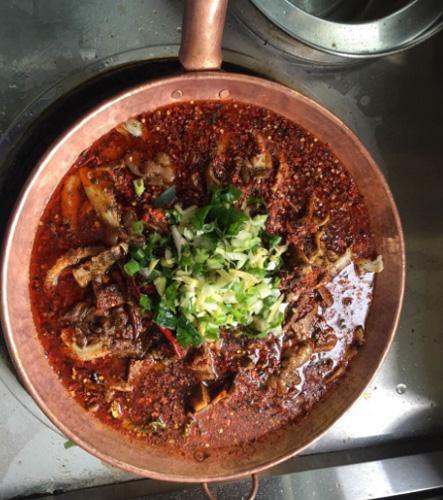 巍山牛肉哪家好吃?火瓢牛肉收费贵吗-图3 巍山牛肉哪家好吃?火瓢牛肉收费贵吗-图3
