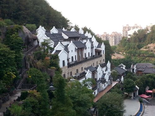 梅州有哪些约会的地点？客天下风景区收费不