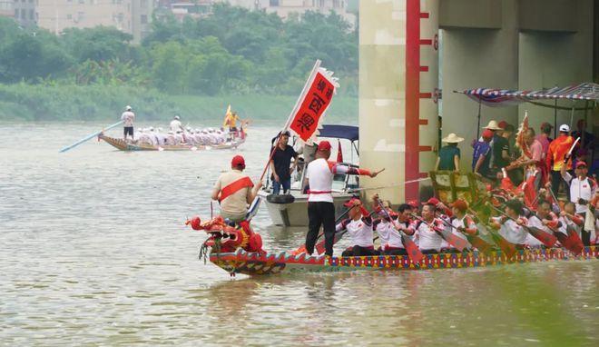 划龙舟有多少人?黄埔大桥清明收费吗-图2 划龙舟有多少人?黄埔大桥清明收费吗-图2