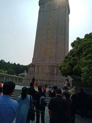 淮海纪念塔有停车的地方吗?烈士公园停车场收费-图2 淮海纪念塔有停车的地方吗?烈士公园停车场收费-图2
