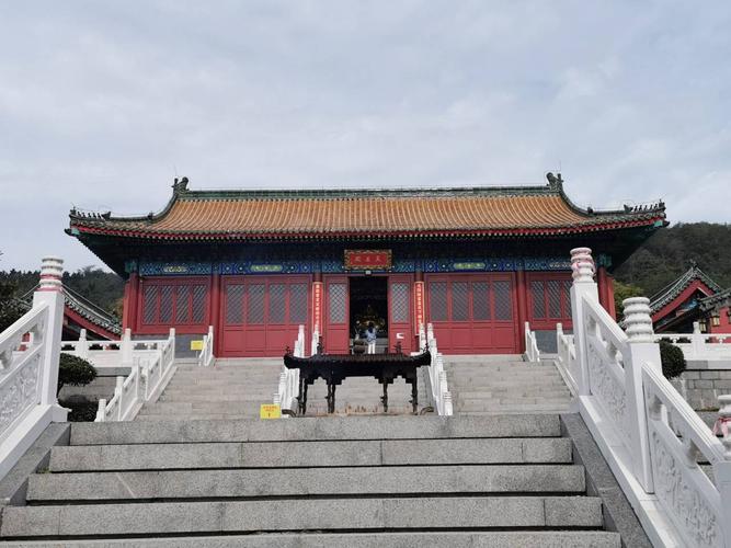 夏天黄岛好玩的地方？灵珠山菩提寺收费吗