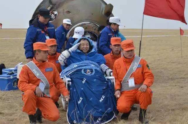 宇航员返回陆地一般会返回哪里?四子王旗草原收费吗-图2 宇航员返回陆地一般会返回哪里?四子王旗草原收费吗-图2