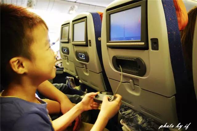 6岁小孩坐飞机怎么收费吗?孩子做飞机收费标准-图3 6岁小孩坐飞机怎么收费吗?孩子做飞机收费标准-图3