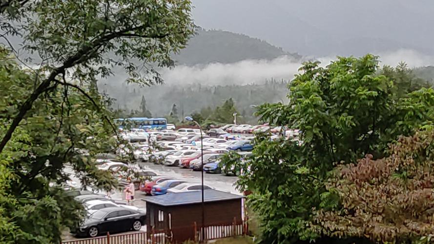 自驾峨眉山零公里需要买门票吗?峨眉山景区停车收费-图3 自驾峨眉山零公里需要买门票吗?峨眉山景区停车收费-图3