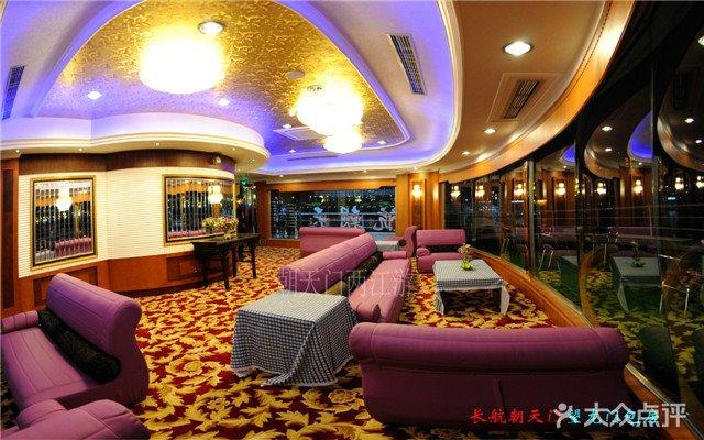 世纪荣耀豪华游轮旅游攻略?朝添门自助餐怎么收费-图2 世纪荣耀豪华游轮旅游攻略?朝添门自助餐怎么收费-图2