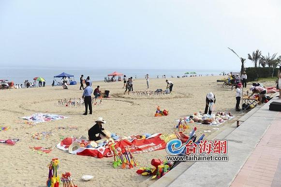 海边摆摊要摊位费吗?沙滩项目收费吗-图1 海边摆摊要摊位费吗?沙滩项目收费吗-图1