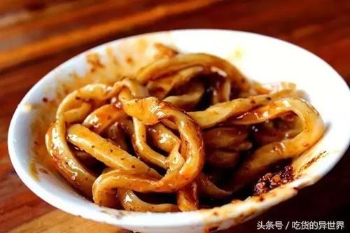 谁知道重庆生活麻辣烫唱的《江南》的翻唱版的歌词?文殊院收费吗-图3 谁知道重庆生活麻辣烫唱的《江南》的翻唱版的歌词?文殊院收费吗-图3