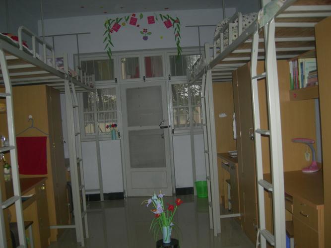 黄淮学院宿舍怎么分配?驻马店浴池怎么收费的-图1 黄淮学院宿舍怎么分配?驻马店浴池怎么收费的-图1