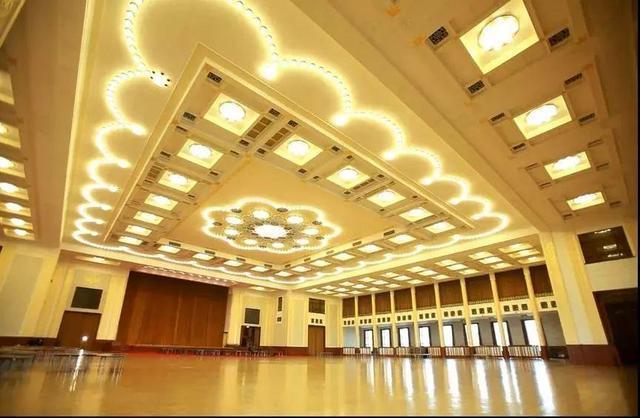 人民大会堂租一天多少钱?杭州注册澳门公司收费标准-图3 人民大会堂租一天多少钱?杭州注册澳门公司收费标准-图3