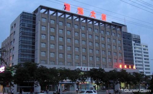 银川市西夏区有哪些酒店？银川清源大厦上网收费吗