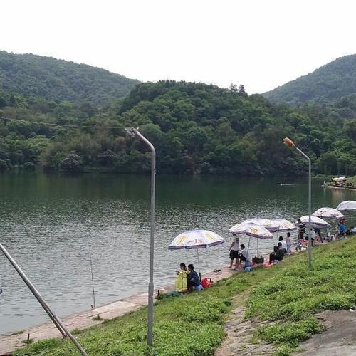 广州白云山黄婆洞钓鱼提供钓具吗?还是自备?晚上可以掉吗?白云山钓鱼怎么收费-图2 广州白云山黄婆洞钓鱼提供钓具吗?还是自备?晚上可以掉吗?白云山钓鱼怎么收费-图2