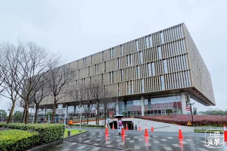 上海图书馆需要多少费用?上海的图书馆都是怎样收费的-图2 上海图书馆需要多少费用?上海的图书馆都是怎样收费的-图2