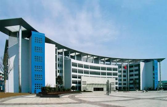 无锡市一中国际部的分数,环境和学费问题?无锡新区国际学校收费-图3 无锡市一中国际部的分数,环境和学费问题?无锡新区国际学校收费-图3