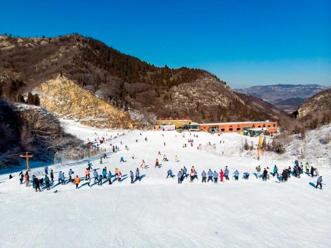 济南世纪园滑雪场和卧虎山哪个好?金象山 cs 还收费吗-图2 济南世纪园滑雪场和卧虎山哪个好?金象山 cs 还收费吗-图2