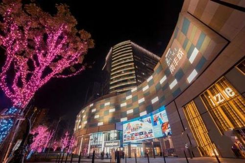 上海虹桥附近有什么商场?南丰城停车收费-图2 上海虹桥附近有什么商场?南丰城停车收费-图2