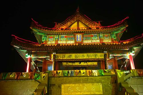 承德魁星楼晚上开放吗？魁星楼停车场收费标准