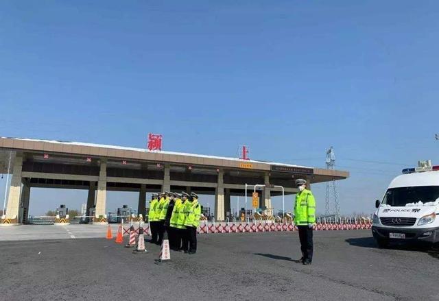 安徽人为什么那么好看？合阜颍上段收费站