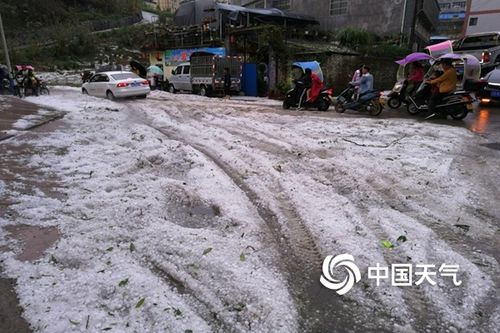 巴中下冰雹的原因?巴中8月天气情况-图2 巴中下冰雹的原因?巴中8月天气情况-图2