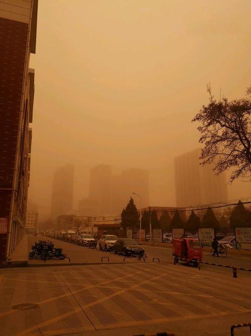 银川今年怎么那么多沙尘暴天气?让不让人活了?宁夏的天气情况-图2 银川今年怎么那么多沙尘暴天气?让不让人活了?宁夏的天气情况-图2