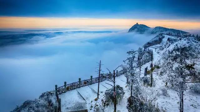 峨眉山11月18号有雪吗?峨眉山今天天气情况-图2 峨眉山11月18号有雪吗?峨眉山今天天气情况-图2