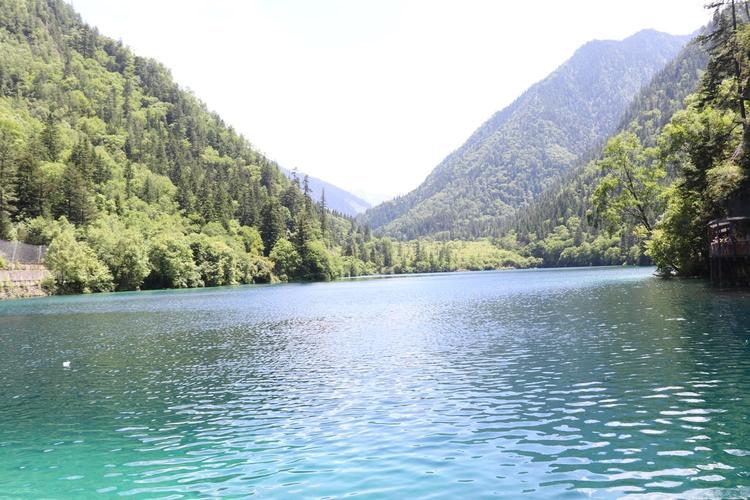 8月九寨沟热吗?九寨沟8月的天气情况-图3 8月九寨沟热吗?九寨沟8月的天气情况-图3