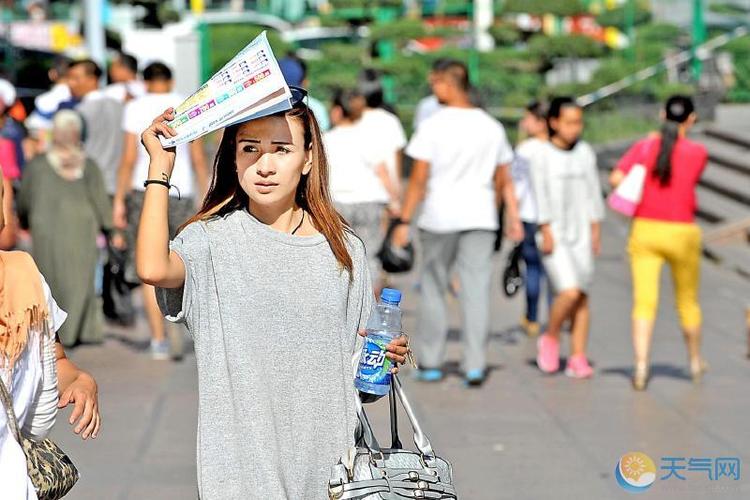 新疆8月穿什么衣服?8月乌鲁木齐天气情况-图2 新疆8月穿什么衣服?8月乌鲁木齐天气情况-图2