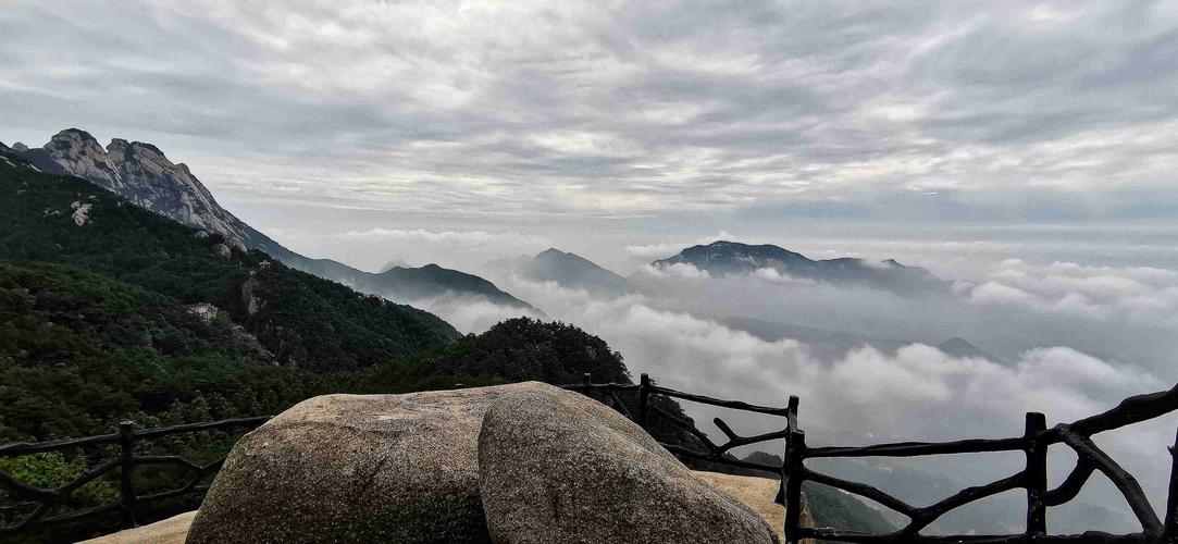 天柱山温度现在多少度?天柱山明天天气情况-图3 天柱山温度现在多少度?天柱山明天天气情况-图3