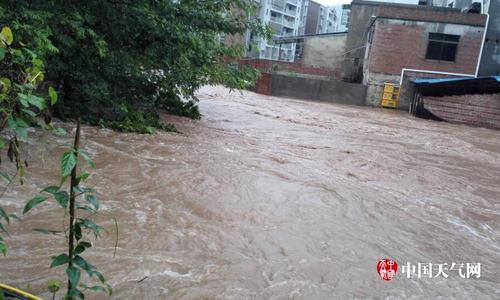 万州暴雨影响高铁吗?重庆市万州区天气情况-图1 万州暴雨影响高铁吗?重庆市万州区天气情况-图1