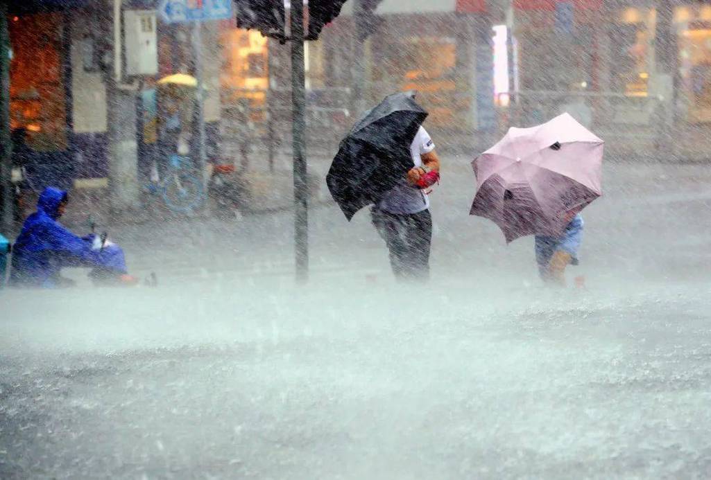 万州暴雨影响高铁吗?重庆市万州区天气情况-图3 万州暴雨影响高铁吗?重庆市万州区天气情况-图3