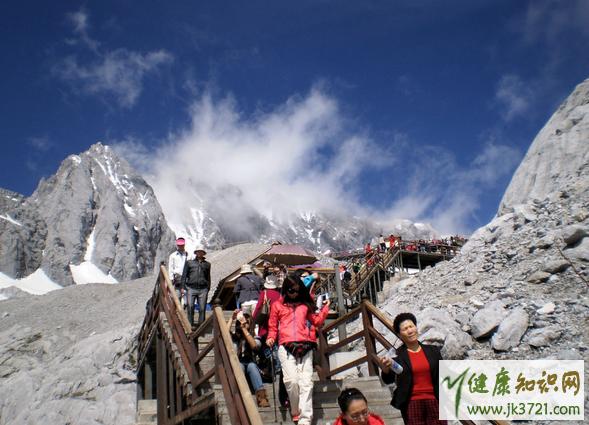 1月份去云南旅游需要带什么衣服？一月份云南的天气情况