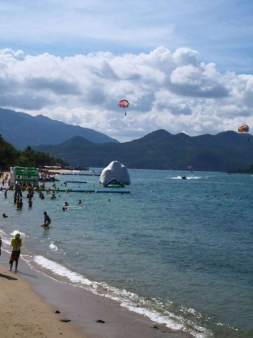 越南12月岘港芽庄天气适合穿什么?12月芽庄天气情况-图2 越南12月岘港芽庄天气适合穿什么?12月芽庄天气情况-图2