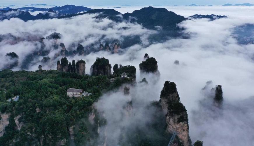 张家界最近天气适合旅游吗？张家界旅游景点天气情况