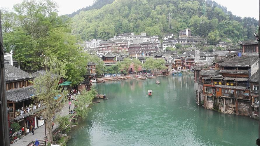 凤凰古城这几天天气适合旅游吗?古镇天气情况-图3 凤凰古城这几天天气适合旅游吗?古镇天气情况-图3