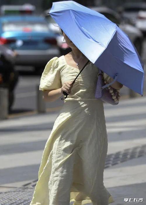 长沙十一月份穿什么衣服合适?长沙十一的天气情况-图3 长沙十一月份穿什么衣服合适?长沙十一的天气情况-图3