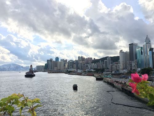 香港10月天气适合穿短裙不?香港国庆节天气情况-图2 香港10月天气适合穿短裙不?香港国庆节天气情况-图2