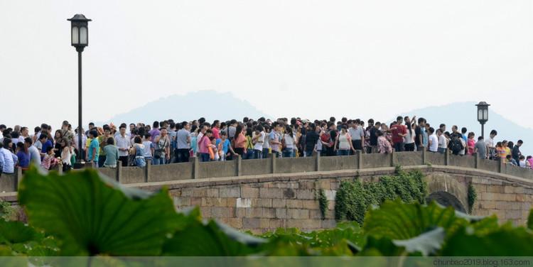 西湖国庆人多不多?西湖国庆节天气情况-图2 西湖国庆人多不多?西湖国庆节天气情况-图2