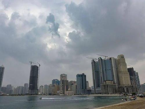 迪拜每年下雨量?迪拜10月份天气情况-图3 迪拜每年下雨量?迪拜10月份天气情况-图3