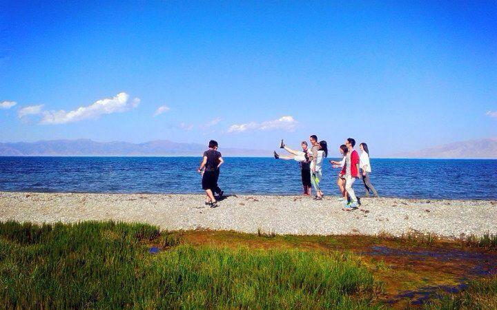 八月赛里木湖穿什么衣服合适？湖天气情况-图2