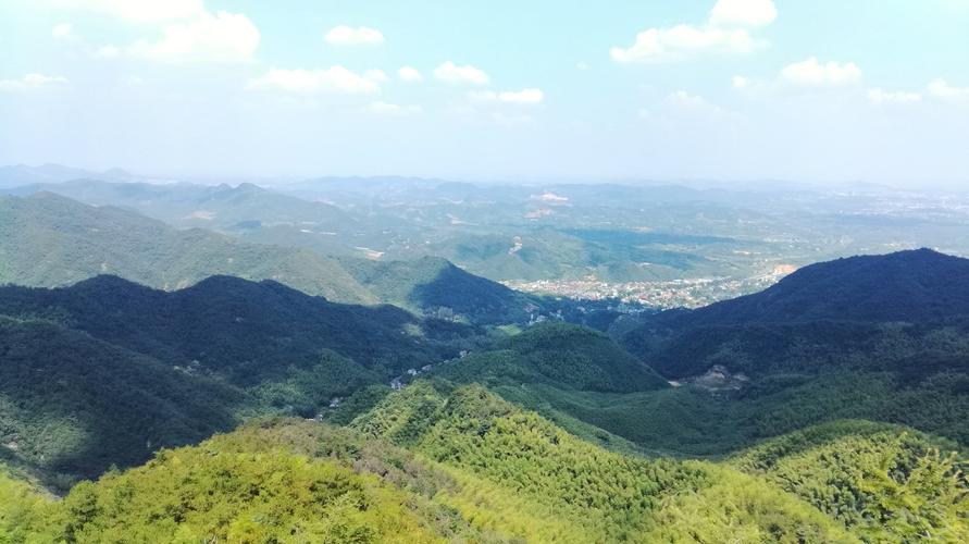 莫干山十一月天气冷吗?莫干山天气情况-图2 莫干山十一月天气冷吗?莫干山天气情况-图2